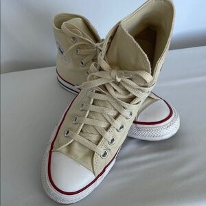 Converse Allstars High Tops Size 7.5 Men 9.5 Women